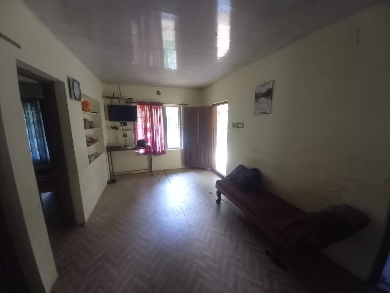 VADATTUPARA 10308, 3