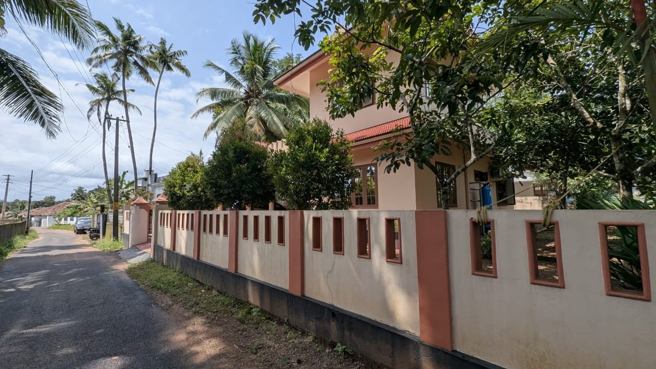 MALAYANKEEZHU 10864 3